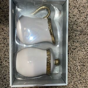 The Cobblest Collection Sugar Bowl & Creamer Pitcher